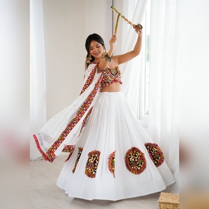 Lehenga Choli de créateur, tenue de soirée, mariage indien, broderie lourde, cousu, pour femmes, en gros et à prix avantageux - Product Image 3