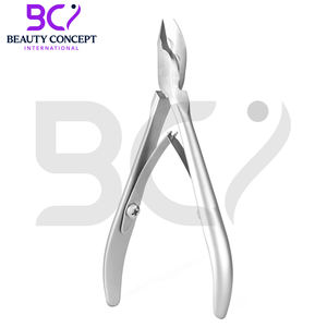 Coupe-cuticules en acier inoxydable de 7 mm avec une large ouverture de mâchoire et une lame incurvée - Outil professionnel durable pour la pédicure et la manucure - Product Image 4