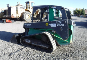 รถตักล้อยางขนาดเล็ก John Deere 319D ปี 2011 กำลัง 68 แรงม้า พร้อมรางยาง ขาย - Product Image 4