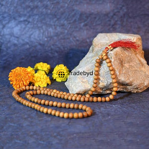 Tasbih Mala en bois artisanal tendance pour la prière, la méditation et les cadeaux, perles spirituelles de qualité supérieure par Tradebyd Islam - Product Image 3