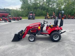 Tracteur Massey Ferguson GC1725M 25HP 4WD le plus vendu avec godet de chargement 49 et plateau de tonte 60 - Product Image 3