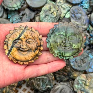 Offerta Speciale: Piccolo Volto Sorridente Intagliato in Labradorite Naturale Lucidata, Decorazione Feng Shui di Alta Qualità, Regalo - Product Image 1