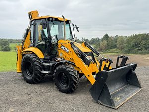 Excavadora de orugas JCB 3CX usada, retroexcavadora con componentes centrales, incluido el cojinete de engranaje de la bomba del motor - Product Image 3