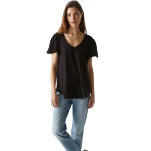 Eco-Friendly and Breathable Women's Supima T-Shirt - Sustainably Sourced Cotton, Gentle on Skin, Suitable for All Seasons