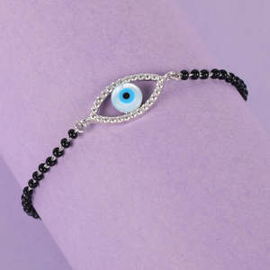กำไลข้อมือเงินแท้ประดับจี้รูปดวงตาปีศาจและมังกัลสุตร - Product Image 2