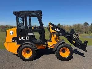 Cargadora de Ruedas Compacta JCB 403 Plus Original, Motor Diésel Potente, Sistema Hidráulico de Alta Gama, en Venta, Lista para Enviar - Product Image 4