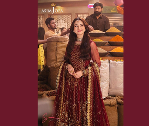 Hania Amir Trayendo Asim Jofa BORDADO TORCIDO SEDA Vestido de 3 piezas Cosido por la colección Ssumaira - Product Image 3