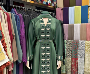 Best selling Dubai style Beautiful Modest Islamic Women's Saudi Arabian Abaya Spring Polyester Breathable Ankle Length Muslim - Product Image 6