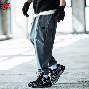 OEM personalizado de los hombres deportes correr pantalones de nailon de alta calidad reflectante pantalones de chándal de gran tamaño de pierna ancha recta ligera - Product Image 5