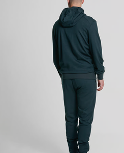 ชุดแทรคสูทผู้ชายแบบลำลอง 2 ชิ้น ผลิตโดย Ako ผ้าโพลีเอสเตอร์ผสมวิสโคสและสแปนเด็กซ์ เนื้อผ้านุ่มลื่น ระบายอากาศได้ดี สวมใส่สบายเป็นพิเศษ - Product Image 2