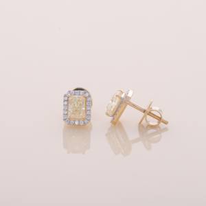 Boucles d'oreilles halo en or jaune, blanc et rose 14 carats avec diamant jaune taille radiant 0,64 carat - Product Image 1