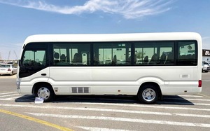 Bus de passagers 4.2L Diesel, spécifications GCC, neuf, 23 places, transmission manuelle, blanc, 0 km, prêt à l'exportation - Product Image 2
