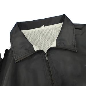 Conjunto de Chaqueta Cortavientos y Pantalones Cortos Deportivos Personalizados, con Capucha, Reflectantes, con Cremallera, de Nailon, Dos Piezas - Product Image 3