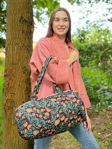 Manufacturer Handmade Quilted Cotton <b>Weekender</b> Travel <b>Bag</b> Eco-Friendly Women's Shoulder Luggage Large Fabric Duffle <b>Bag</b> - Product Image 2