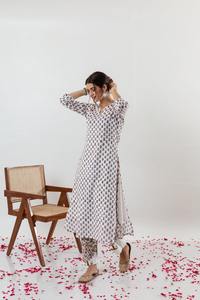 High End Quality Lavender Mini Anar <b>Kurta</b> Pants <b>Indian</b> Fashion Styling <b>Indian</b> Manufacturer Premium <b>Indian</b> Pakistani Clothing - Product Image 2