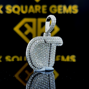Colgante Personalizado con Letra y Número, Diamantes Moissanite VVS, Estilo Hip Hop de Lujo, Chapado en Oro, Plata de Ley, para Fiestas Infantiles - Product Image 3