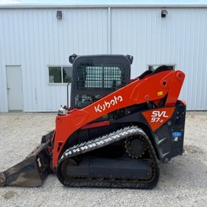 รถตักล้อยาง Kubota SVL97-2 มือสองจากญี่ปุ่น พร้อมระบบไฮดรอลิกและห้องโดยสาร ขาย - Product Image 1