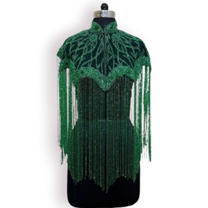 เสื้อปอนโชผู้หญิงลายลูกปัดมือดีไซน์เนอร์ - Product Image 6