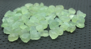 25 pièces pierre précieuse de Prehnite vert menthe naturelle 12-14 MM cristal brut non traité 100% naturel pour la fabrication de bijoux - Product Image 3