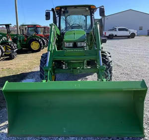 Tractor Agrícola John Deere 615R con Ruedas Verdes y Amarillas, Neumáticos Grandes, Enganche Delantero, Componente Central del Motor, 455 kg, 40001-50000 Horas - Product Image 3