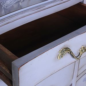 Armoire en bois d'acajou de fabrication indonésienne, numéro de série 1902, finition de précision - Product Image 4