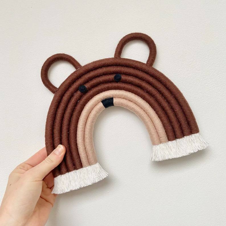 สีน้ำตาล