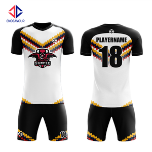 Camiseta de fútbol personalizada de poliéster 100% ligera, diseño sublimado frontal, opciones de marca completas para el club de entrenamiento diario del equipo - Product Image 1