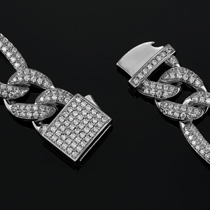 สร้อยข้อมือเทนนิสประดับเพชร ดีไซน์ unisex ประดับเพชร CZ ระยิบระยับ สีทอง เหมาะสำหรับเป็นของขวัญ - Product Image 3