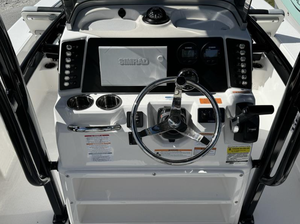 NUEVO MODELO 2024 Robalo 226 Cayman Listo para Usar, Garantía de 3 Años, Hecho en EE. UU. - Product Image 4