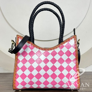 Sac à main en cuir de luxe de grande capacité de haute qualité conçu par un designer pour femmes Sac à main élégant à carreaux pour tous les jours - Product Image 1