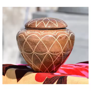 2025 Venta de Navidad Urnas de madera para mascotas Urnas de madera pulidas hechas a mano para mascotas Urnas de madera para mascotas más vendidas en precio con descuento - Product Image 3