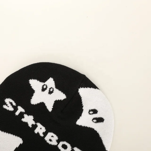 Chapeau d'hiver personnalisé en tricot avec logo brodé en jacquard doublé de soie satinée avec circonférence réglable pour le cyclisme tricoté à la main - Product Image 3