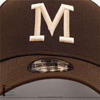 Casquette de baseball Mawra marron, broderie crème du logo M, ajustable, 6 panneaux, sergé, unisexe, style décontracté, respirante, motif léopard