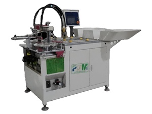 Machine d'injection de colle automatique haute performance pour plaques d'étanchéité, avec moteur PLC et boîte de vitesses, pour capuchons d'extrémité de filtre à air de précision - Product Image 1