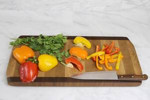 Meilleure planche à découper rectangulaire en bois avec poignée de 12mm d'épaisseur, durable et lavable au lave-vaisselle - Product Image 4