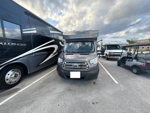 Winnebago F-u-s-e 23A usado del 2017, listo para vender - Product Image 2