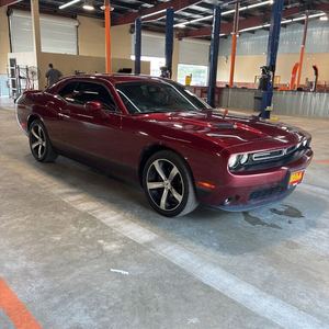 รถดอดจ์ ชาลเลนเจอร์ SXT RWD ปี 2019 สภาพดี ใช้งานน้อย พวงมาลัยซ้าย วิ่ง 50,000-75,000 ไมล์ มาตรฐานไอเสียยูโร 3 5 ที่นั่ง - Product Image 4