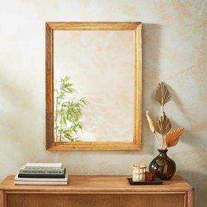 Cadre de miroir mural en bois luxueux avec finition vintage pour ajouter du charme et de l'élégance aux murs des bureaux à domicile et des hôtels - Product Image 3