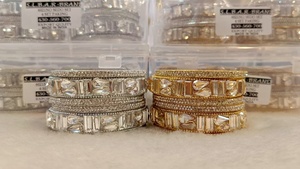 Ensemble de bracelets Rajwadi traditionnels pour femmes Party Wear Bracelets en métal en pierre de style nuptial disponibles dans une variété de couleurs attrayantes - Product Image 5