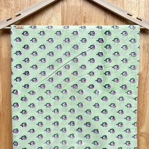 Tissu en coton biologique imprimé par blocs Matériel d'habillement imprimé en coton biologique de fournisseur de confiance Produit à un prix abordable - Product Image 1