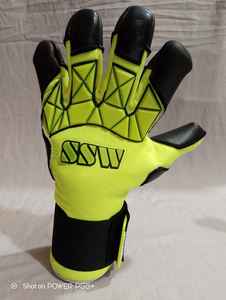 Gants de gardien de but en Latex allemand professionnel anti-dérapant Logo personnalisé gants de football en gros adultes enfants sport gants de gardien de but - Product Image 5