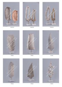 European Style Luxury Metal Crafts Embossed Sculpture Aluminum Wooden Base Trending <b>Wall</b> <b>Table</b> Ornaments for Home Decoration - Product Image 2