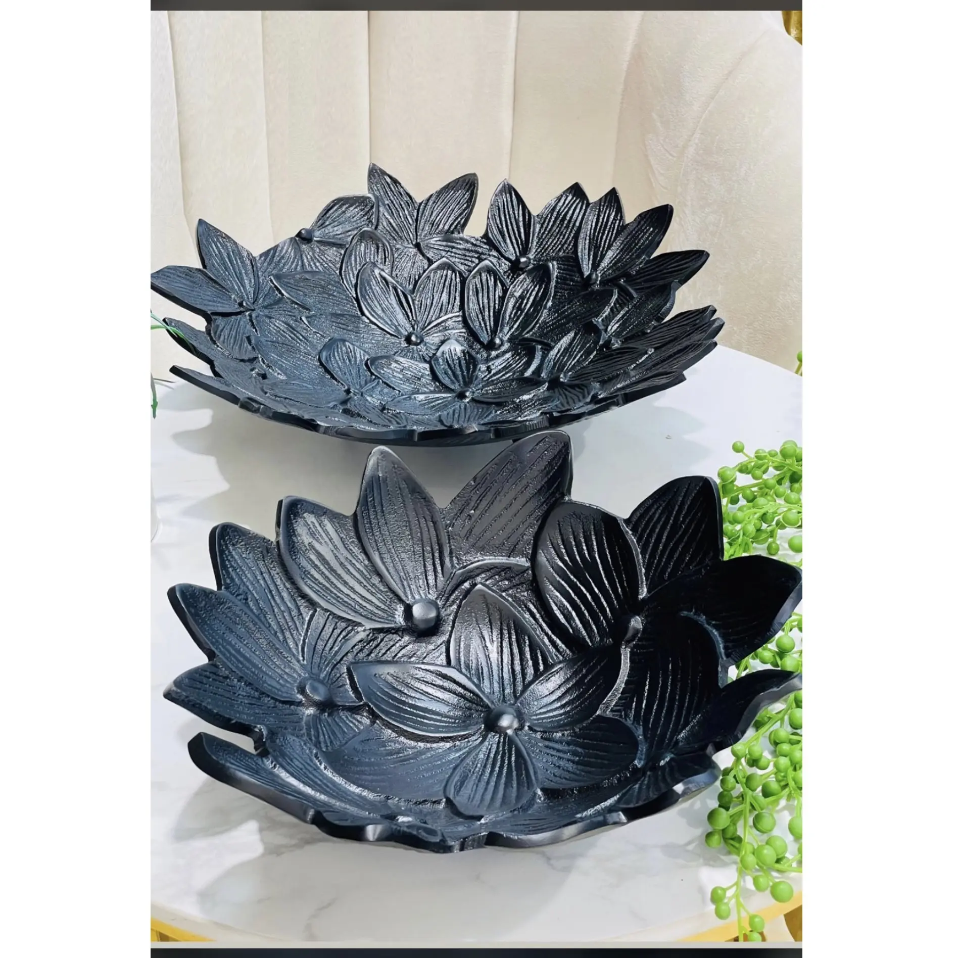 Leaf Design New Style Decorative Dry Fruit Bowl Gift & Craft Handmade Metal Table Top Dry Fruit Display Bowl Plate and Dishes