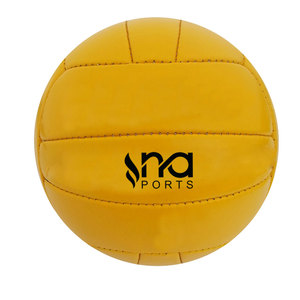 Balones de fútbol gaélico de larga duración, material resistente, para entrenamiento al aire libre y uso diario. - Product Image 1