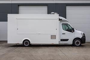 Camion de restauration mobile blanc 4,8 m avec carrosserie en aluminium et compartiments isolés pour la restauration en plein air et la cuisine de rue - Product Image 6