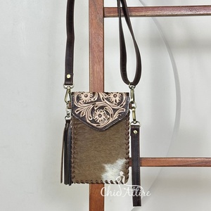 Sac à bandoulière pour téléphone en cuir de vachette fait main personnalisé pour femmes Style occidental Petit porte-téléphone Porte-monnaie en cuir véritable Mini sac - Product Image 1