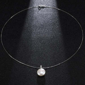จี้มุกทรงรีเงินแท้พร้อมสายสร้อย คอลเลกชันจี้และเครื่องประดับสุดหรู - Product Image 3