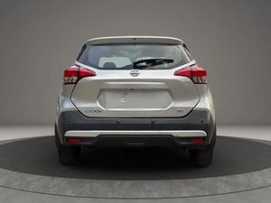 รถยนต์มือสองสภาพดีเยี่ยม ปี 2020 รุ่น KICKS SUV สีเงิน ระบบขับเคลื่อนล้อหน้าแบบแปรผัน 1.6 ลิตร 14 122 แรงม้า รุ่น S FWD  น้ำมันเบนซิน 36 กม./แกลลอน ประเภทรถครอสโอเวอร์ - Product Image 4