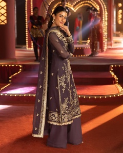 Punjabi doti & Bollywood, ออกแบบโดยดีไซเนอร์ชาวอินเดียและปากีสถานและชุดปาร์ตี้สำหรับผู้หญิงคอลเลกชัน1041 - Product Image 5