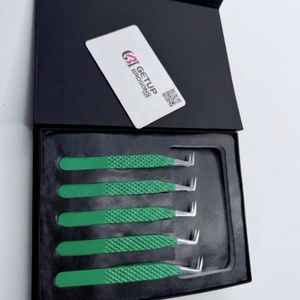 Venta al por Mayor de Pinzas para Extensión de Pestañas GETUP BROSONS IMPEX de Acero Inoxidable Antimagnético con Recubrimiento de Polvo Verde y Punta Plateada con Agarre de Diamante - Product Image 4